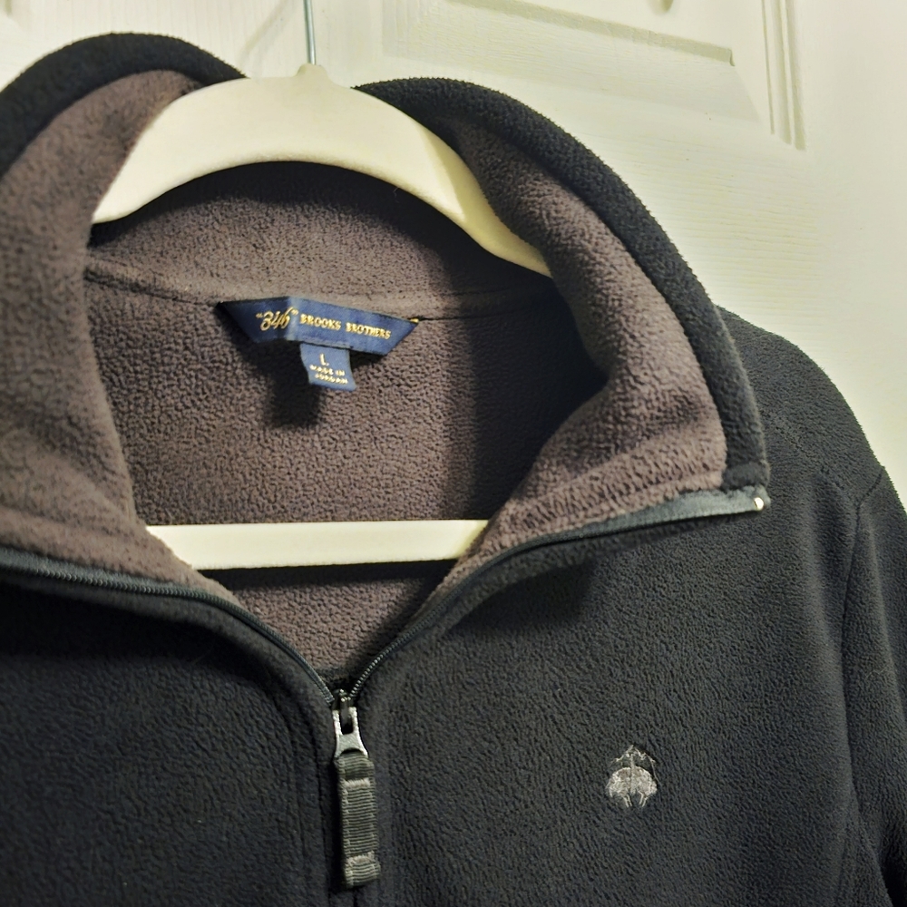 Brooks Brothers Quarter-zip Fleece in Black. Size: Large.